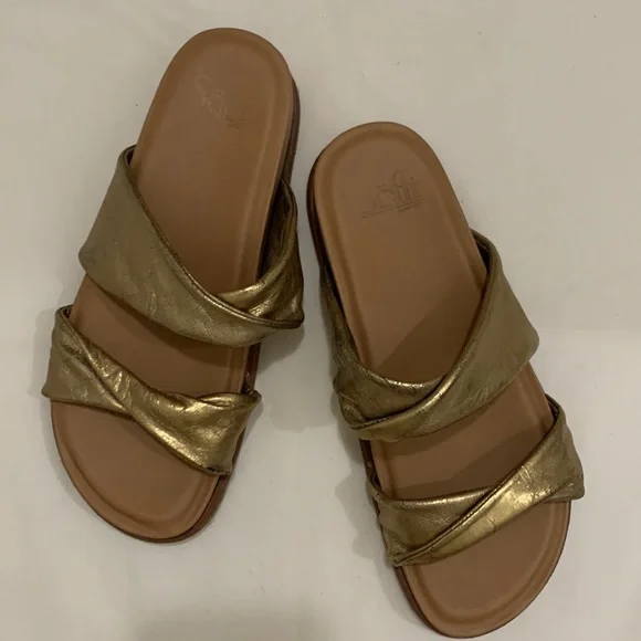 Sofft Ainsworth Slide Sandal Gold Size 7.5 - Picture 4 of 9